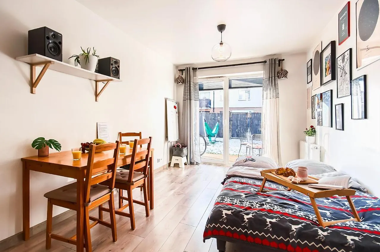 Appartement Urocze Mieszkanie Z Ogrodkiem I Bezplatny Parking Wrocław Polen